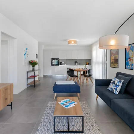 Lejlighed Loctowers A4-3-3 By Interhome *